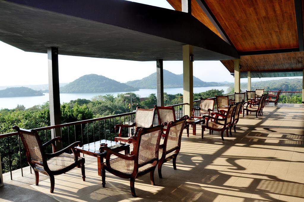 Giritale Hotel Polonnaruwa Exterior photo